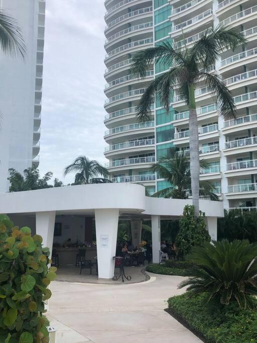 Bay View Grand Marina Ixtapa Condo En Pie De Playa Exterior photo